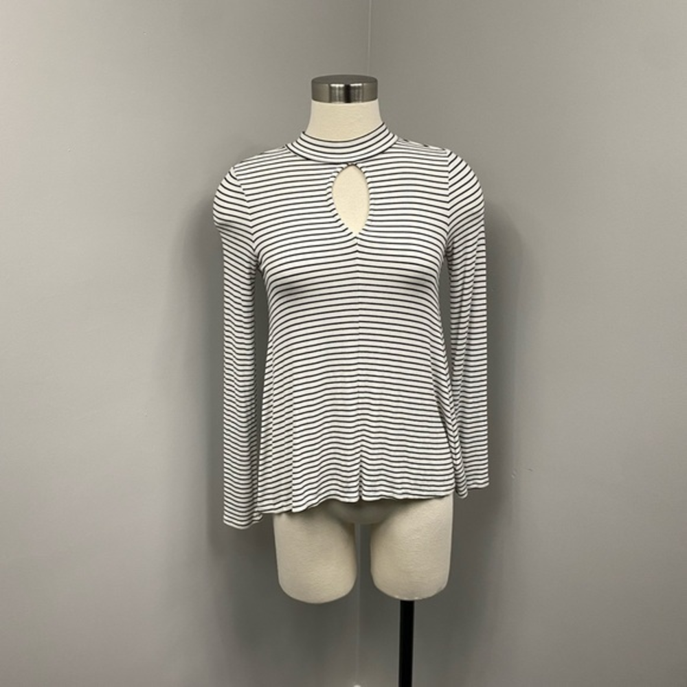 American Eagle Stripe Cutout‎ Long Sleeve